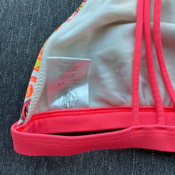 SOLD—BODY GLOVE L NEVER WORN BIKINI TOP - Picture 3 of 7